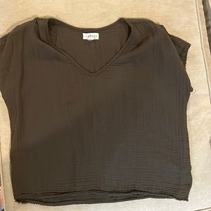 Velvet by Graham + Spencer larmy green top- size S, excellent condition!